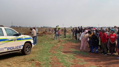 Community members have gathered at Villa Lisa Extension 4 in Ekurhuleni, where the body of a woman has been discovered.
